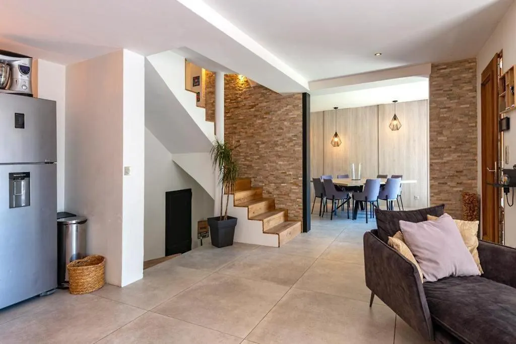 Magnifique Villa Moderne Avec Piscine A Mougins