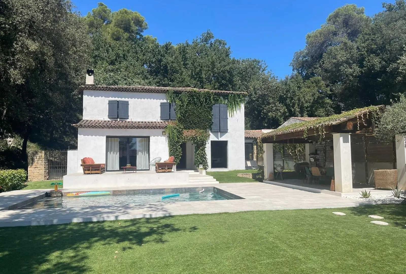 Magnifique Villa Moderne Avec Piscine A Mougins